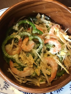 A picture of California Farm Pineapple Shrimp Lime Sweet & Sour Salad.