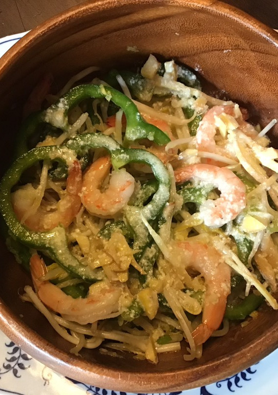 A picture of California Farm Pineapple Shrimp Lime Sweet & Sour Salad.
