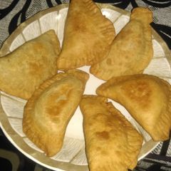 A picture of Fluffy Fried meat pie.