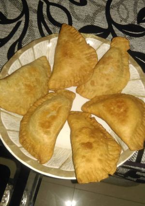 A picture of Fluffy Fried meat pie.