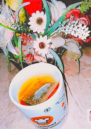A picture of Cardamom lemon green tea.
