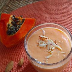 Papaya smoothie A picture of Papaya smoothie.