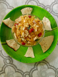 પાપડ પૌવા ચેવડો (Papad Poha Chevdo Recipe in Gujarati) રેસીપી મુખ્ય ફોટો