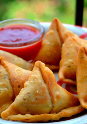 A picture of Samosa.