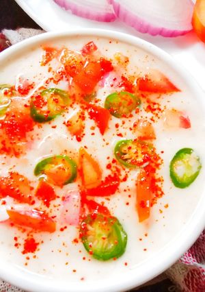 টমেটো রায়তা(tomato raita recipe in Bengali) রেসিপির প্রধান ছবি