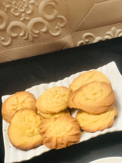 A picture of Butter cookies.