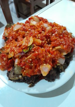 Foto resep Daging dan Tulangan Lambok Lado Merah