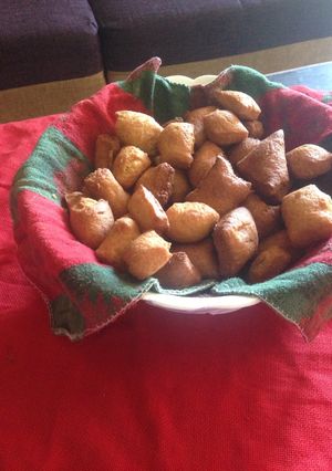 A picture of Short sweet mandazi.