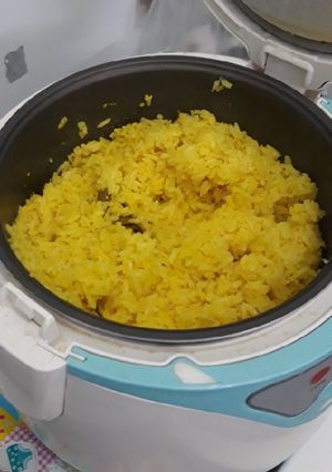 Foto resep Nasi kuning magicom