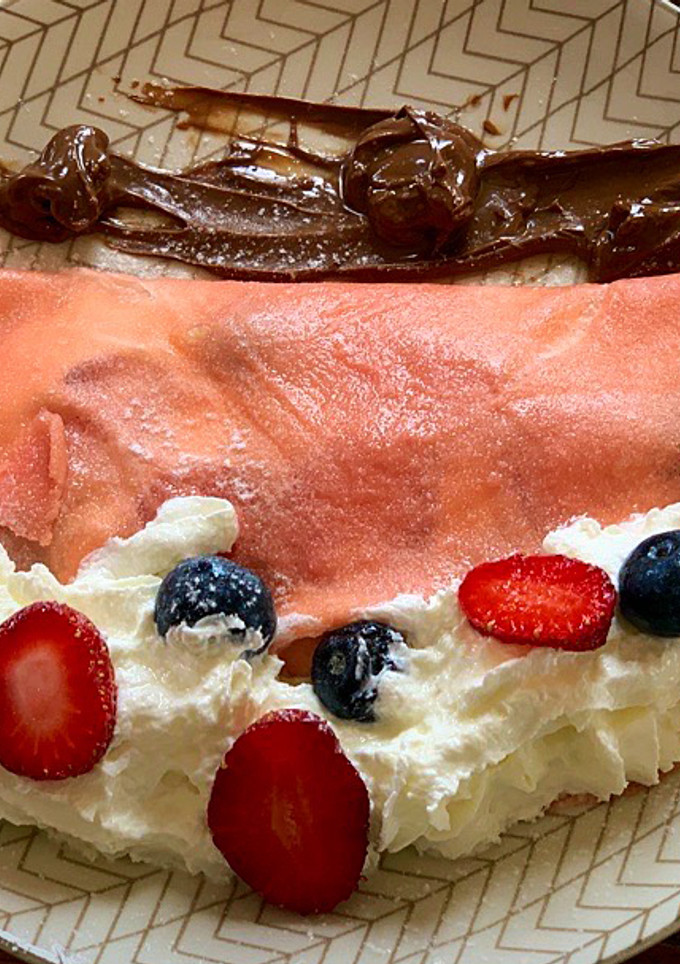 Una foto de Crêpes Red Velvet