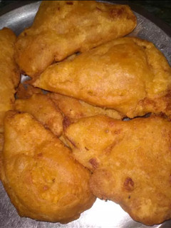 सादा ब्रेड पकोड़े (sada bread pakode recipe in Hindi) रेसिपी मुख्य फोटो