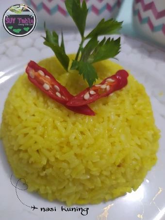 Langkah Gampang Membuat Resep  Nasi kuning ricecooker simple yang Bikin Ngiler, Bisa Manjain Lidah