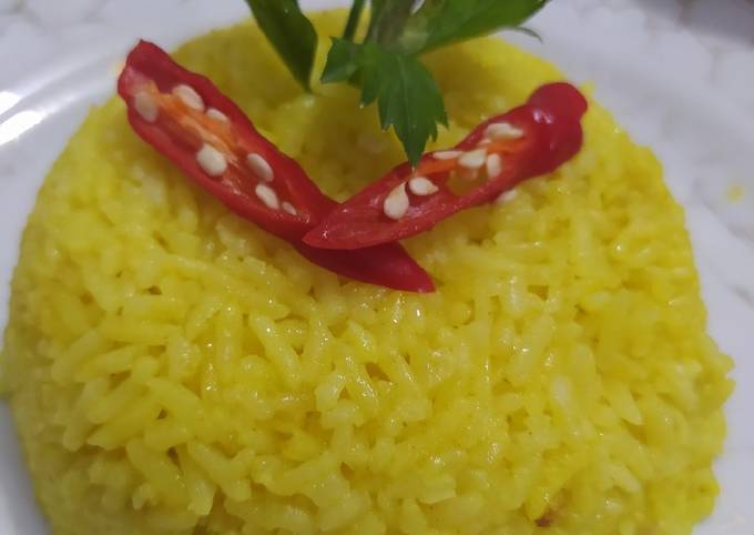 Nasi kuning ricecooker simple