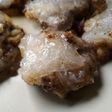 Rollitos de arroz rellenos de morcilla manzana y cebolla