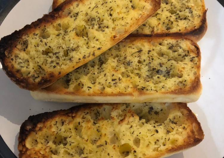 Recipe of Award-winning Easy herby garlic butter