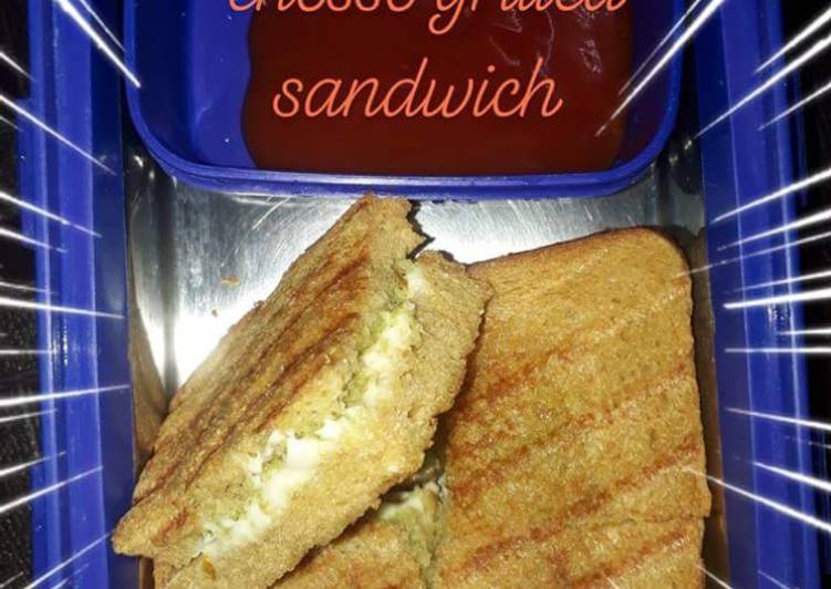 Recipe of Quick Cheese grilled sandwich