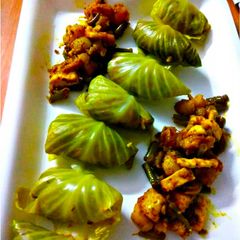 A picture of Stuffed Cabbage Roll.
