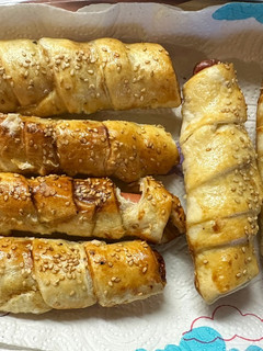 Mustáros virslis (leveles tésztából) recept fotója