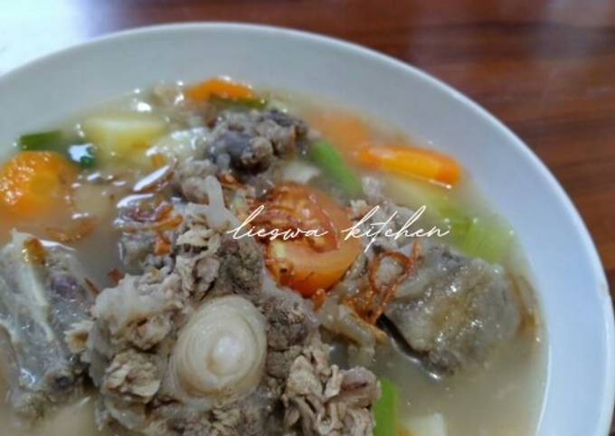 Bagaimana Membuat Sop Buntut, Menggugah Selera