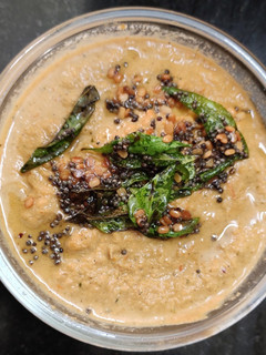 டொமாட்டோ வேர்க்கடலை சட்னி (Tomato Groundnut chutney) செய்முறை முக்கிய புகைப்படம்