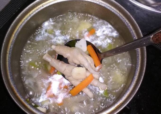 MPASI 6M+ Kaldu ceker