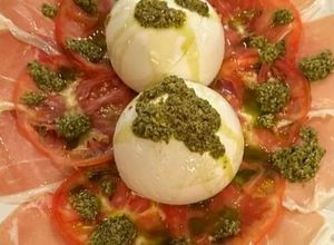 Foto de Mozzarella com Tomate e Presunto