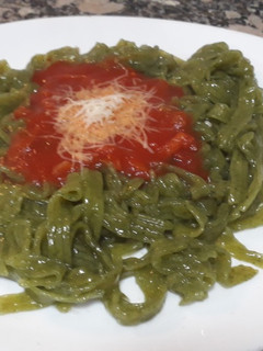 Una foto de Fideos de espinaca sin gluten y sin huevo