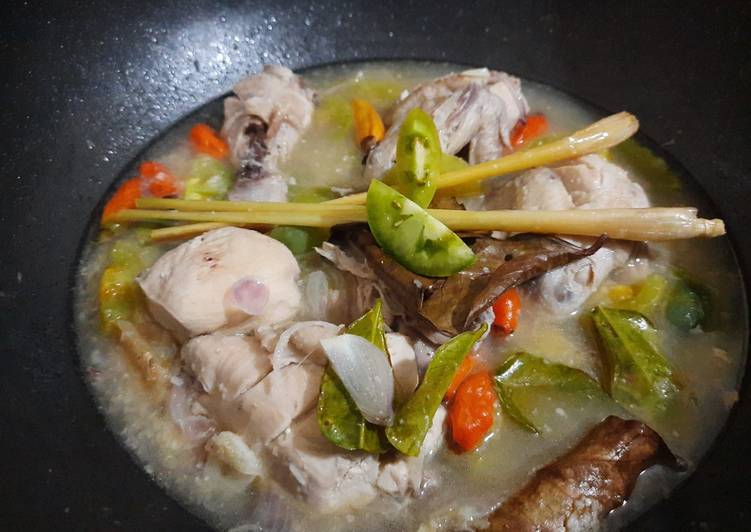 Ayam Garang Asam