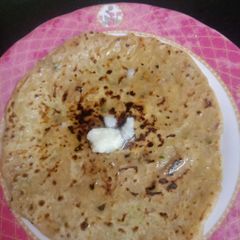A picture of Aloo parantha.