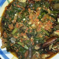 A picture of Efo riro.