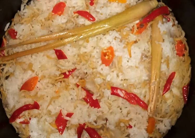 Langkah Mudah untuk Membuat Nasi Liwet Ricecooker Anti Gagal