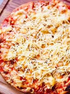 A picture of Pizza Lardon, Nấm Mỡ Full 3 Loại Phô Mai.
