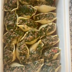 A picture of Nana’s Meat Stuffed Shells.