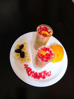 A picture of Mixed Fruits Milk Shake.