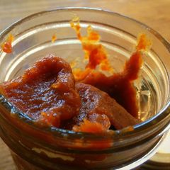 A picture of Apple peach butter.