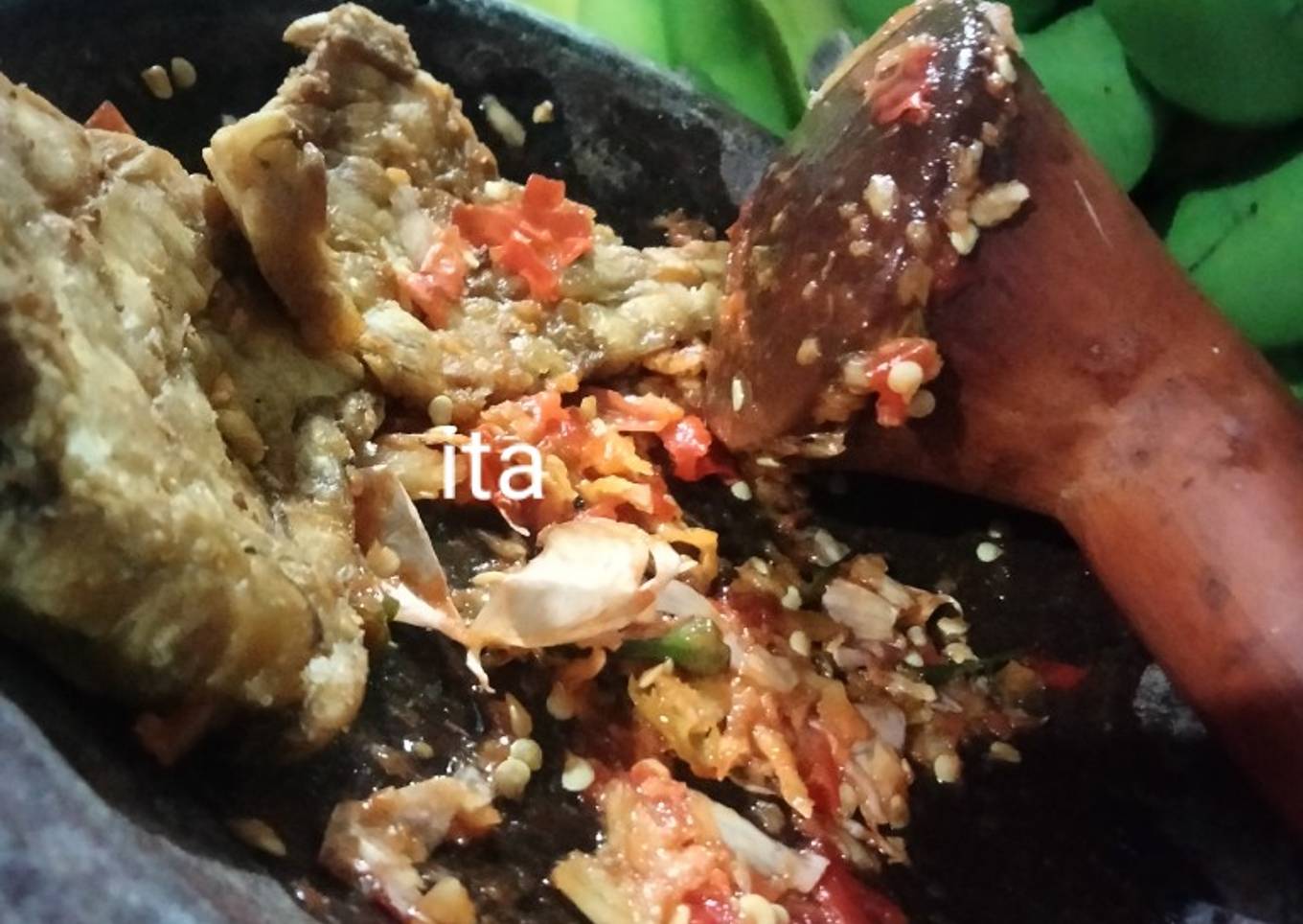 Sambel bawang + tempe goreng penyet anget