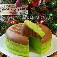 A picture of Pandan Cake.