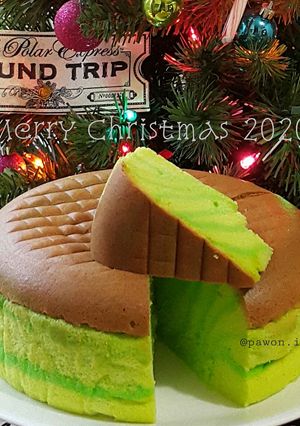 A picture of Pandan Cake.