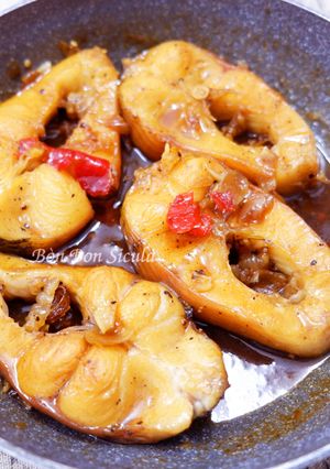 Hình của món Cá Lóc Kho Tiêu.
