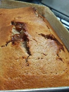 Una foto de Budín integral de banana con dulce de leche