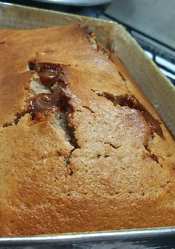Una foto de Budín integral de banana con dulce de leche