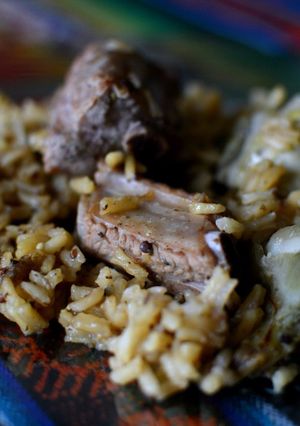 Foto principal de Arroz con costilla de cerdo y alcachofas