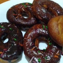 A picture of Donuts.
