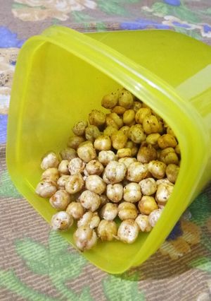 A picture of Chana snack.