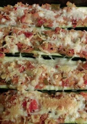 Foto principal de Calabacines rellenos de verduras