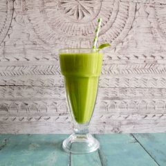 A picture of Apple, Mango & Basil Smoothie.