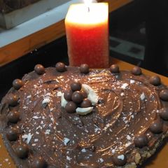 A picture of No bake chocolate cheese cake.