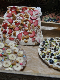 A picture of Frozen Yogurt  ماست یخ زده.