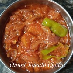 A picture of Timatar Piyaz ki Chutney.
