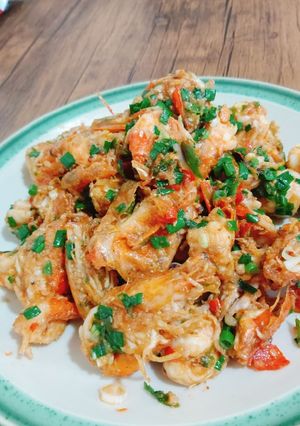 รูปของ กุ้งผัดพริกเกลือง่ายๆ (กุ้งแกะเปลือก)